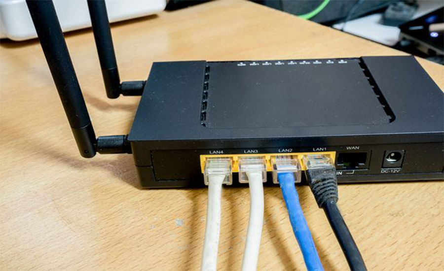 Mikrotik سوئیچ مدیریتی با قابلیت نرم‌افزاری 